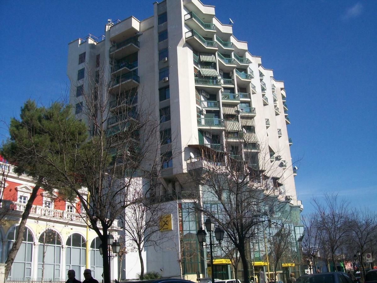 Sun Tower-Center Of Tirana Apartment Exterior photo